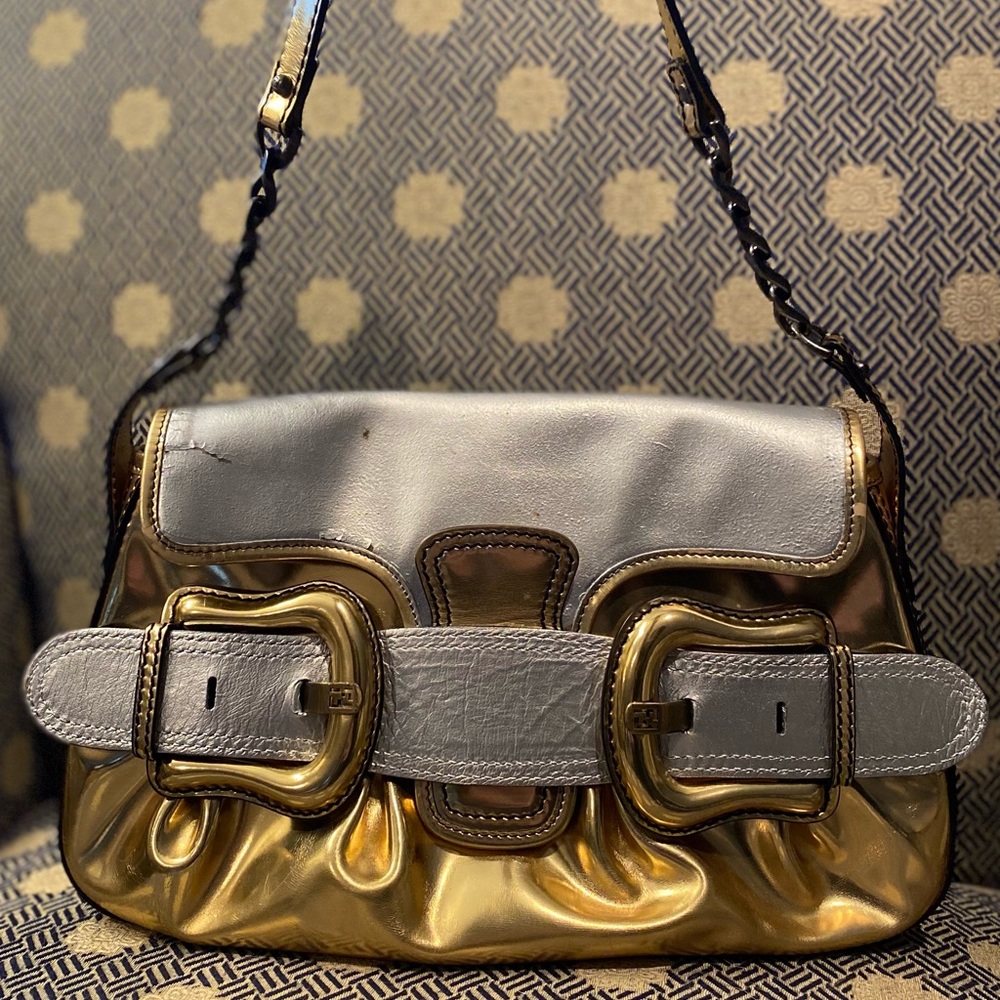 Fendi Borsa B Bis leather shoulder bag.